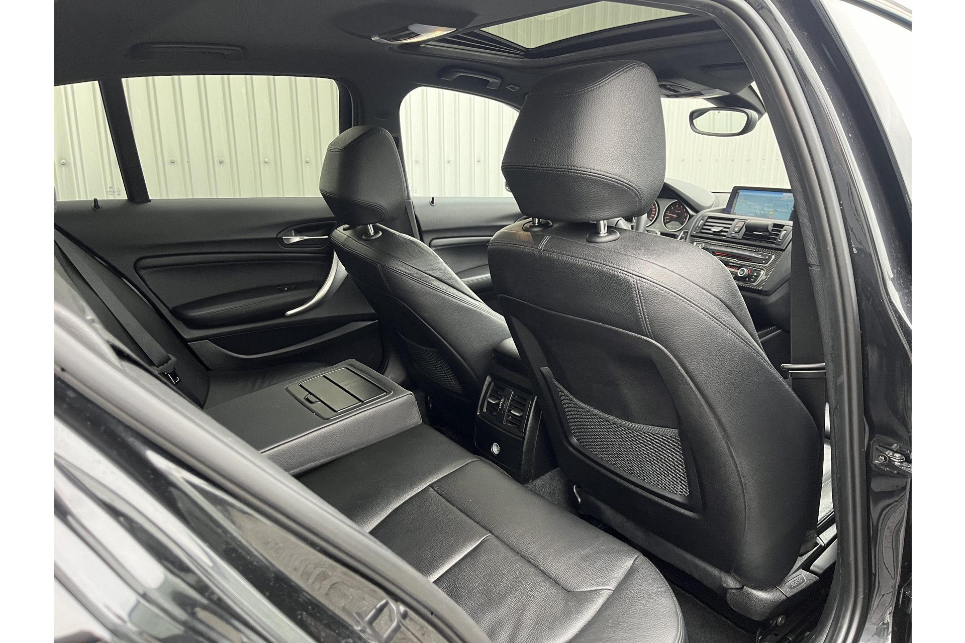 BMW 1-serie M135i High Executive*NAVI*DAKJE*CAM*LEER*KEYLESS*